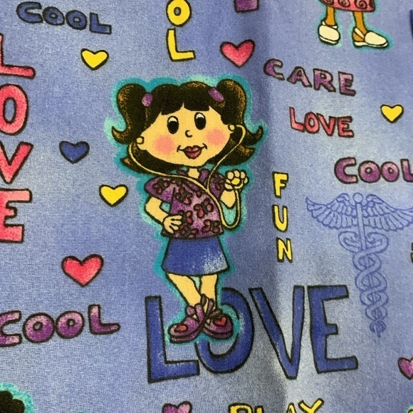 ✨Simply Basic Nurses Cartoons Scrubs Top - Picture 3 of 10